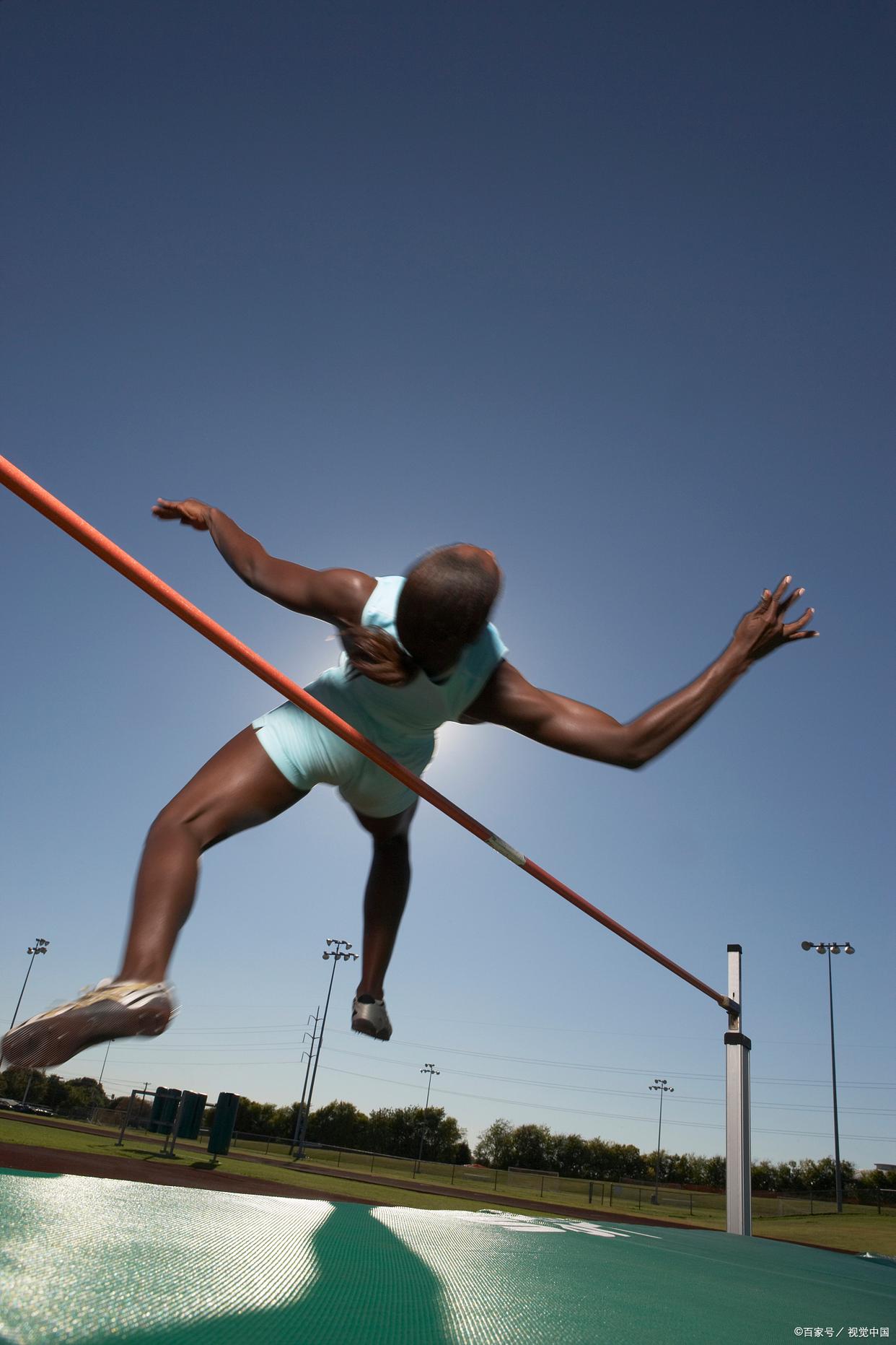 跳高冠军：古巴选手飞跃夺冠，势不可挡