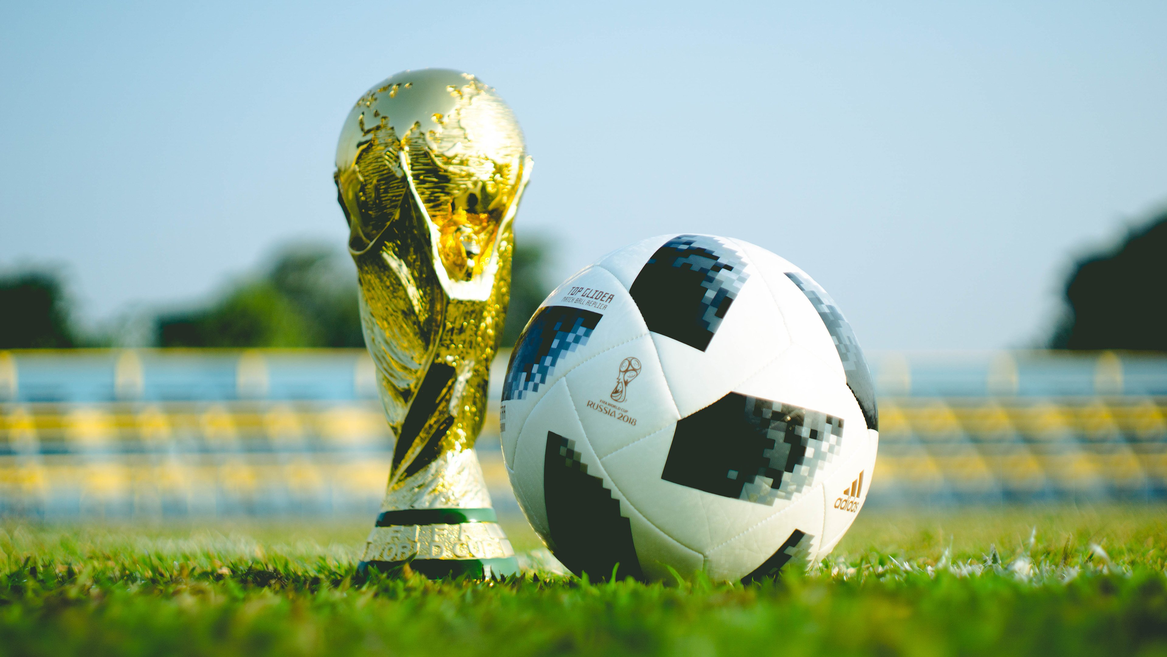 开云下载-惊天逆转！2026世界杯F组波兰完胜阿根廷，姆巴佩独造三球闪耀全场